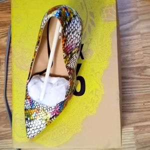 White and black snake skin m6-danyah shoes